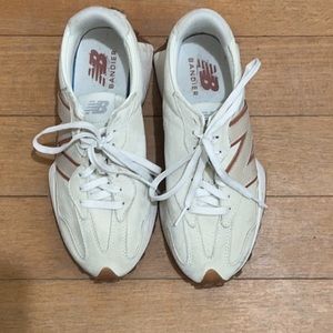 New balance shoes